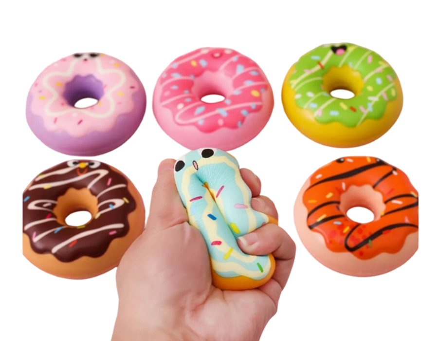 Langsam aufsteigendes Creme-Donuts-Spielzeug
